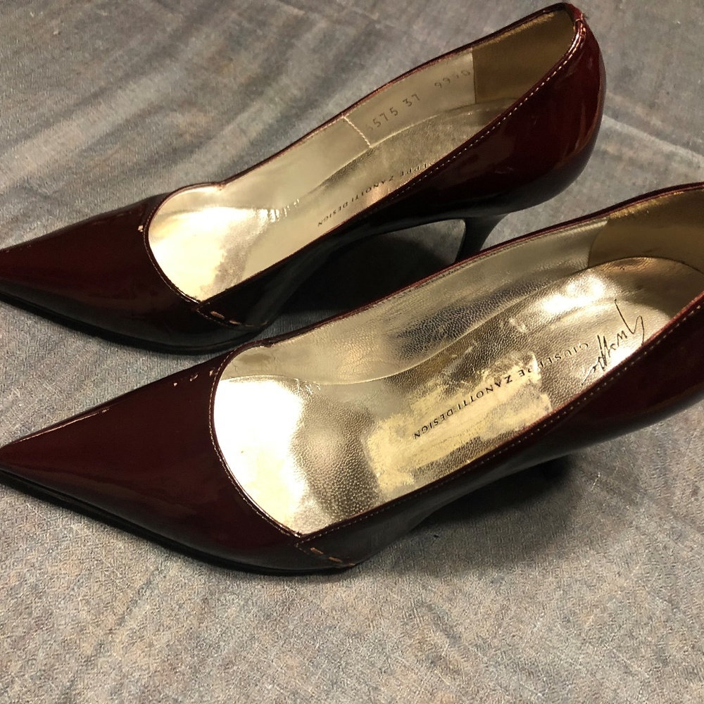 Guiseppe Zanotti Burgundy Patent Heel, Size 37/7